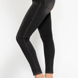 Judy Blue HW Skinny Black Wash Jeans