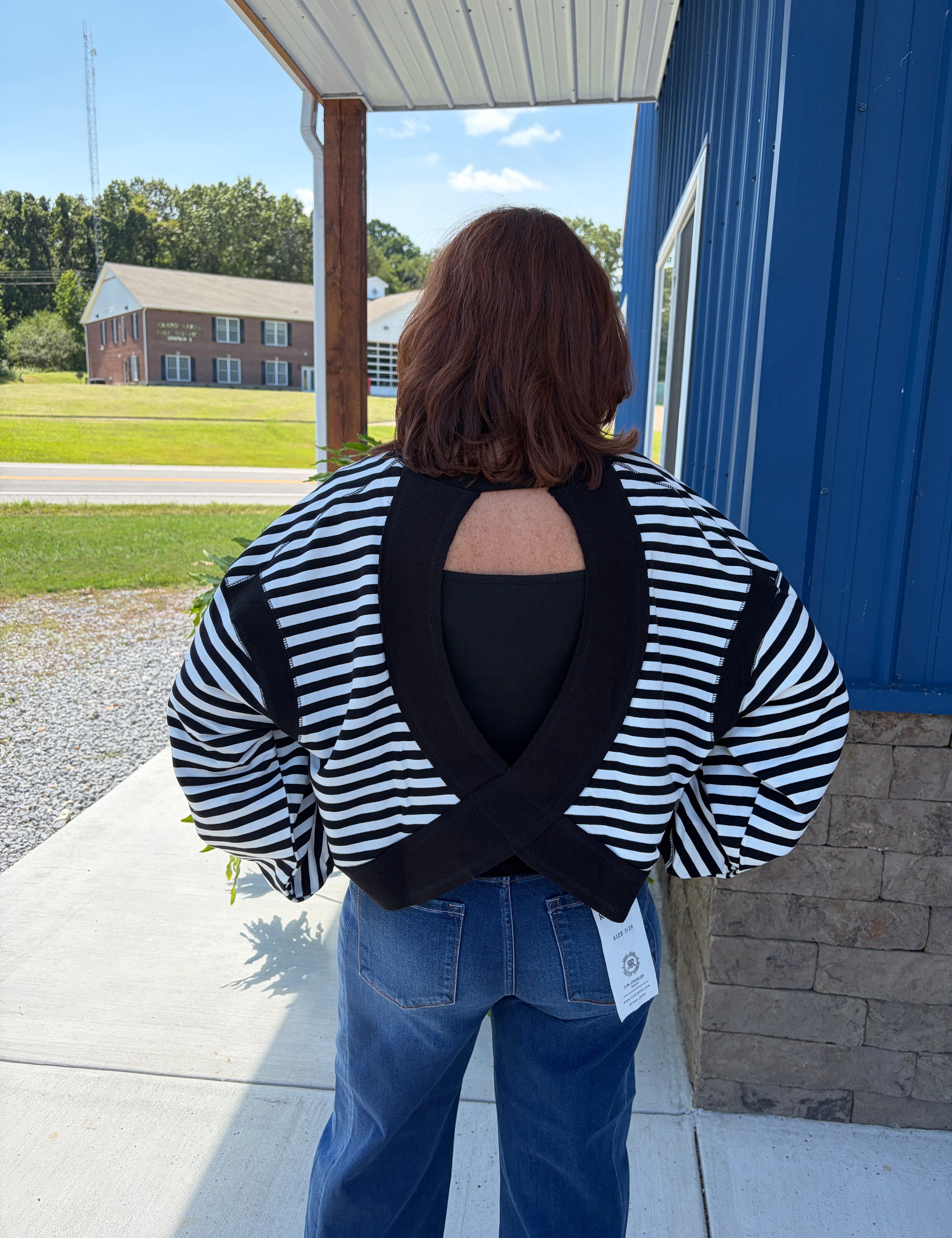 OPEN BACK LONG SLEEVE TOP