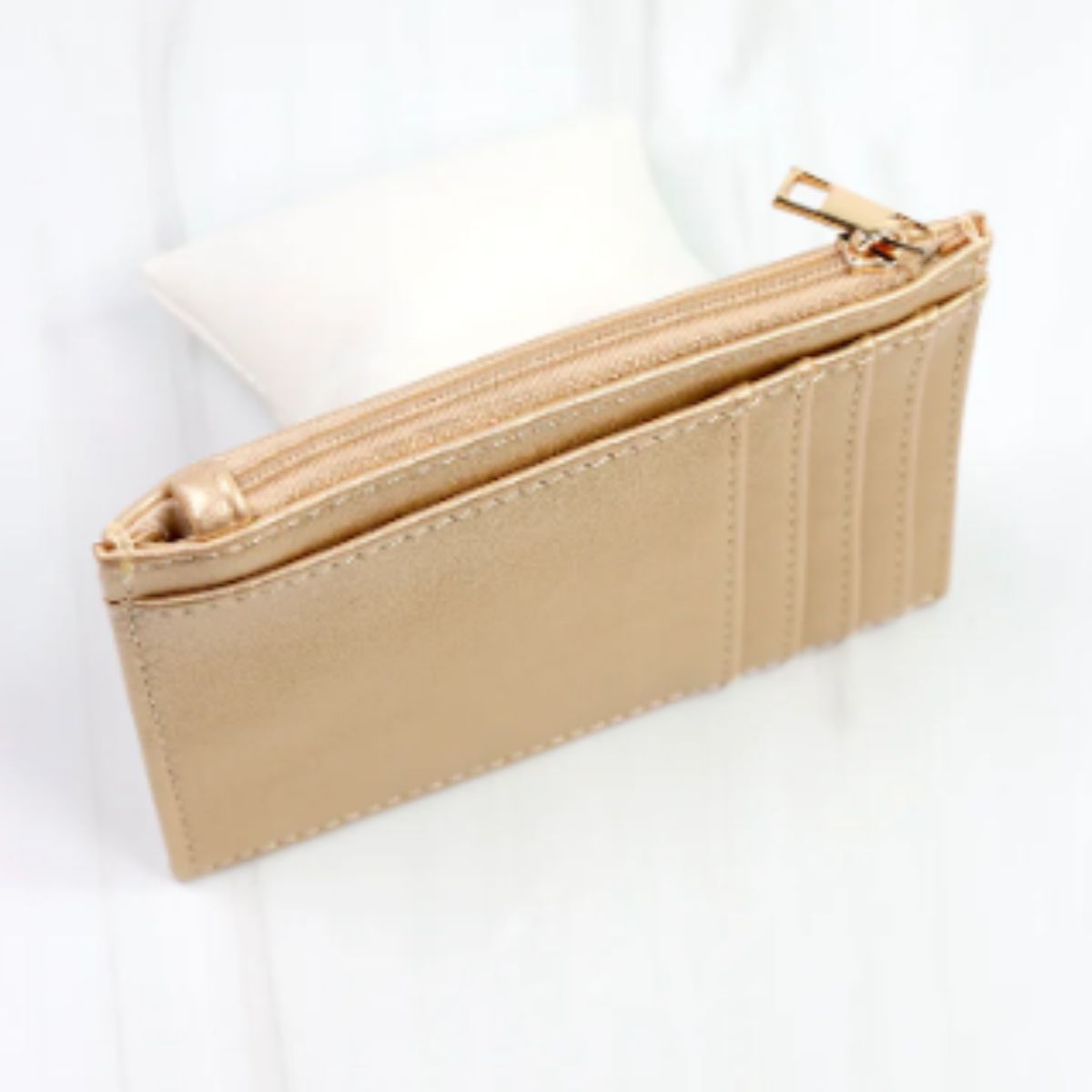 Molly Zip Card Holder